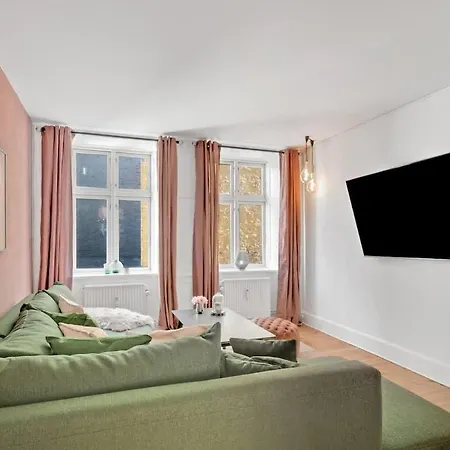 Walk To Tivoli - Vaernedamsvej Cafes - Hidden Gem Appartement *