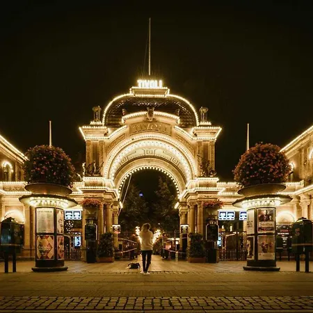 Walk To Tivoli - Vaernedamsvej Cafes - Hidden Gem Apartment Copenhagen