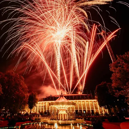 Apartment Walk To Tivoli - Vaernedamsvej Cafes - Hidden Gem *