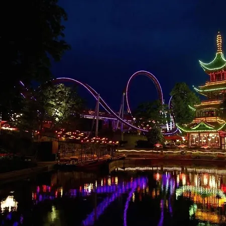 Walk To Tivoli - Vaernedamsvej Cafes - Hidden Gem Apartment