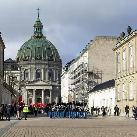 Apartment Walk To Tivoli - Vaernedamsvej Cafes - Hidden Gem