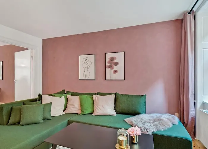 Apartment Walk To Tivoli - Vaernedamsvej Cafes - Hidden Gem