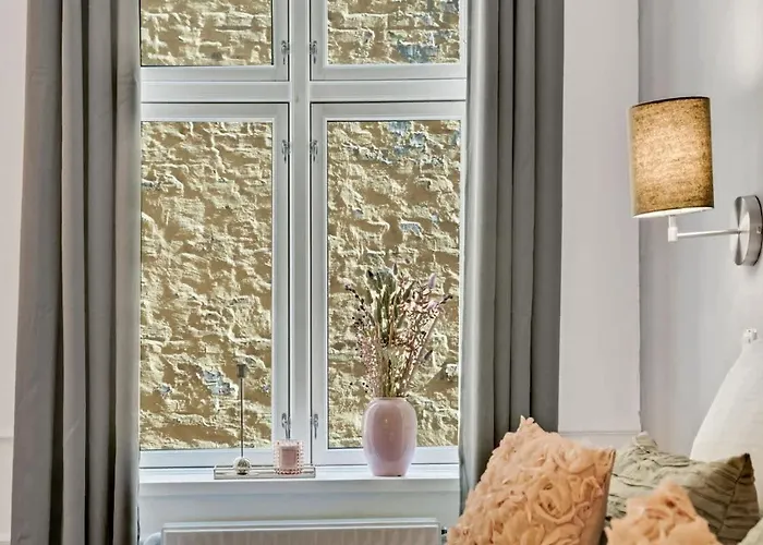 Walk To Tivoli - Vaernedamsvej Cafes - Hidden Gem Copenhagen