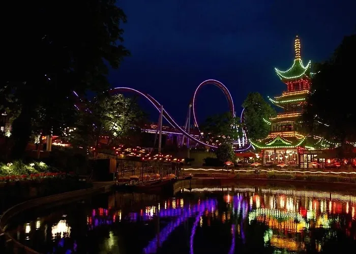 Walk To Tivoli - Vaernedamsvej Cafes - Hidden Gem Apartment